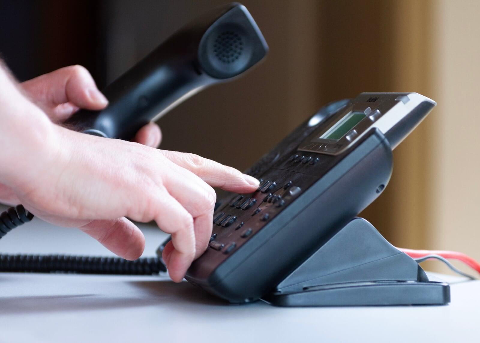 telephone desk phone customer service 